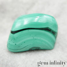 Charger l'image dans la galerie, COFFRET HOME SWEET HOME, Quartz rose, Malachite, Oeil de tigre et Calcite orange