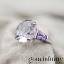 Upload image to gallery, Mauboussin, ‘extrêmement libre et sensuel’, 750 white gold ring set with amethysts