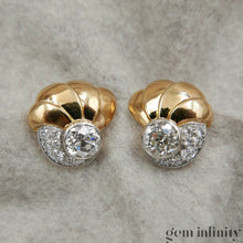 Charger l'image dans la galerie, Paire de clips d’oreilles années 1940-50 or et diamants