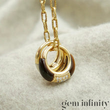 Upload image to gallery, Van Cleef & Arpels, long necklace and Philippine gold 750 rings