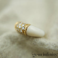Upload image to gallery, Van Cleef & Arpels, long necklace and Philippine gold 750 rings