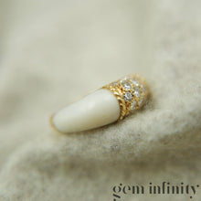 Upload image to gallery, Van Cleef & Arpels, long necklace and Philippine gold 750 rings
