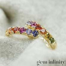 Charger l'image dans la galerie, Créoles arc-en-ciel or 750 et saphirs de couleurs