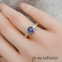 Upload image to gallery, Sapphire and diamond 750 gold ring