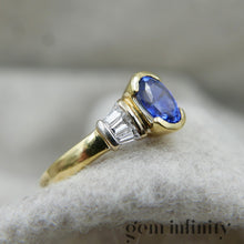 Upload image to gallery, Sapphire and diamond 750 gold ring