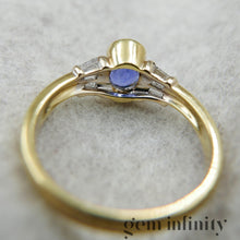 Upload image to gallery, Sapphire and diamond 750 gold ring