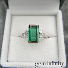 Upload image to gallery, Green tourmaline and diamonds white gold ring