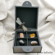 Charger l'image dans la galerie, COFFRET CHANCE, Sardonyx, Onyx, Œil de Tigre, Pierre de Lune