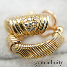 Charger l'image dans la galerie, Cartier, boucles d’oreilles trois ors et diamants