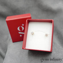 Charger l'image dans la galerie, Boucles d'oreilles or jaune et diamants