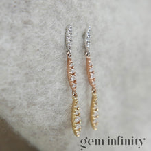 Charger l'image dans la galerie, Pendants d'oreilles or rose, jaune et gris serti de diamants