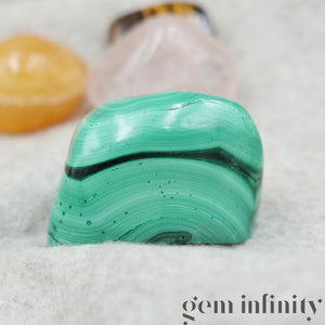 COFFRET HOME SWEET HOME, Quartz rose, Malachite, Oeil de tigre et Calcite orange
