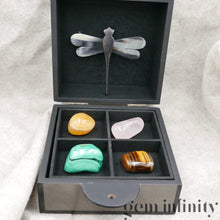 Charger l&#39;image dans la galerie, COFFRET HOME SWEET HOME, Quartz rose, Malachite, Oeil de tigre et Calcite orange
