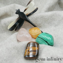 Charger l&#39;image dans la galerie, COFFRET HOME SWEET HOME, Quartz rose, Malachite, Oeil de tigre et Calcite orange
