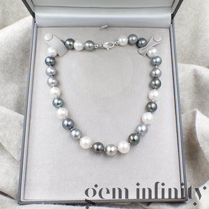 South Sea and Tahiti Pearl Necklace