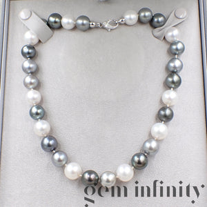 South Sea and Tahiti Pearl Necklace