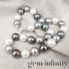 Upload image to gallery, South Sea and Tahiti Pearl Necklace
