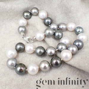 South Sea and Tahiti Pearl Necklace