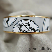 Upload image to gallery, Hermès, carriage printed bracelet

