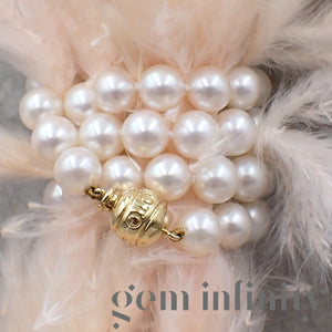 Mikimoto, collier de perles Akoya, fermoir or