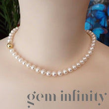 Charger l&#39;image dans la galerie, Mikimoto, collier de perles Akoya, fermoir or
