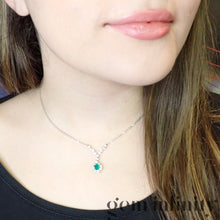 Charger l&#39;image dans la galerie, Collier or gris émeraude et diamants
