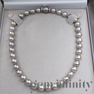 Collier de perles grises Tahiti, fermoir or gris et diamants