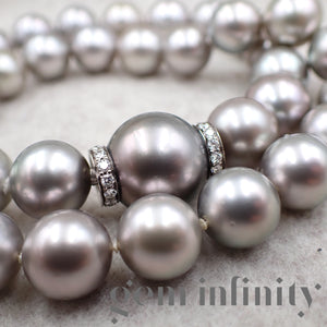 Collier de perles grises Tahiti, fermoir or gris et diamants