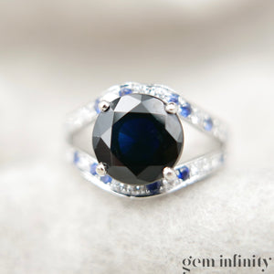 Mauboussin, ‘Ni naïve ni soumise vraie’, white gold ring set with sapphires and diamonds