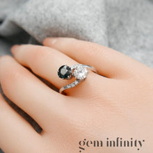 Charger l&#39;image dans la galerie, Bague ‘toi &amp; moi’ or gris, saphir et diamants
