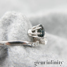 Charger l&#39;image dans la galerie, Bague ‘toi &amp; moi’ or gris, saphir et diamants
