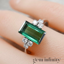 Upload image to gallery, Green tourmaline and diamonds white gold ring
