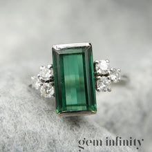 Upload image to gallery, Green tourmaline and diamonds white gold ring
