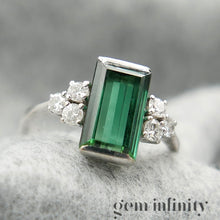 Upload image to gallery, Green tourmaline and diamonds white gold ring
