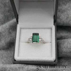 Green tourmaline and diamonds white gold ring