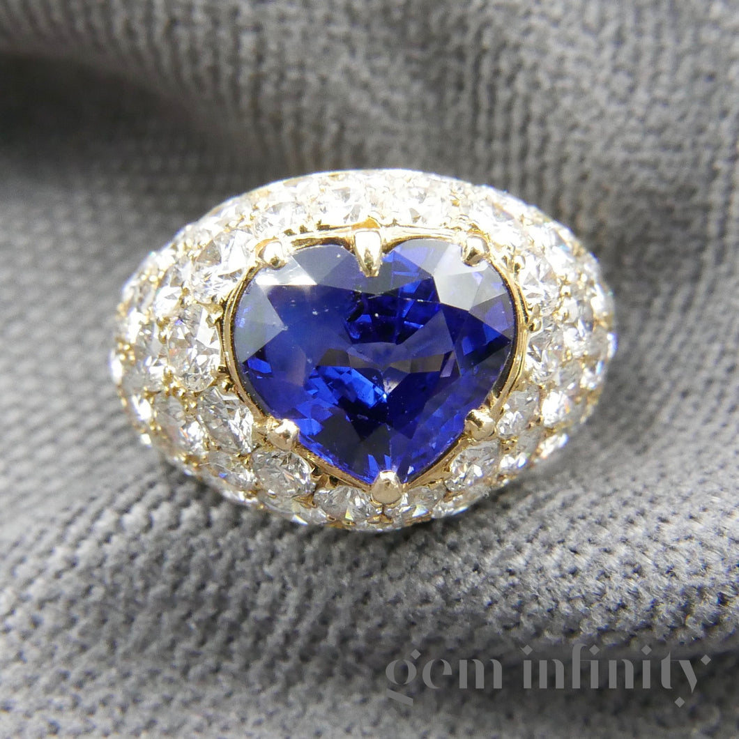 Gold ring, heart sapphire and diamonds