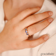 Upload image to gallery, Pink gold and sapphire ring
