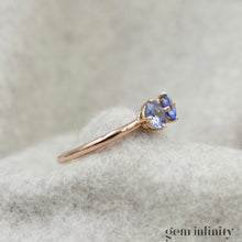 Upload image to gallery, Pink gold and sapphire ring
