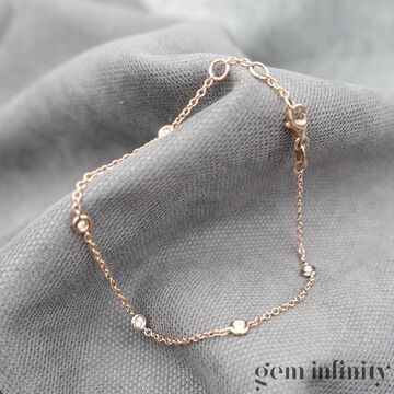 Bracelet rose gold and diamonds