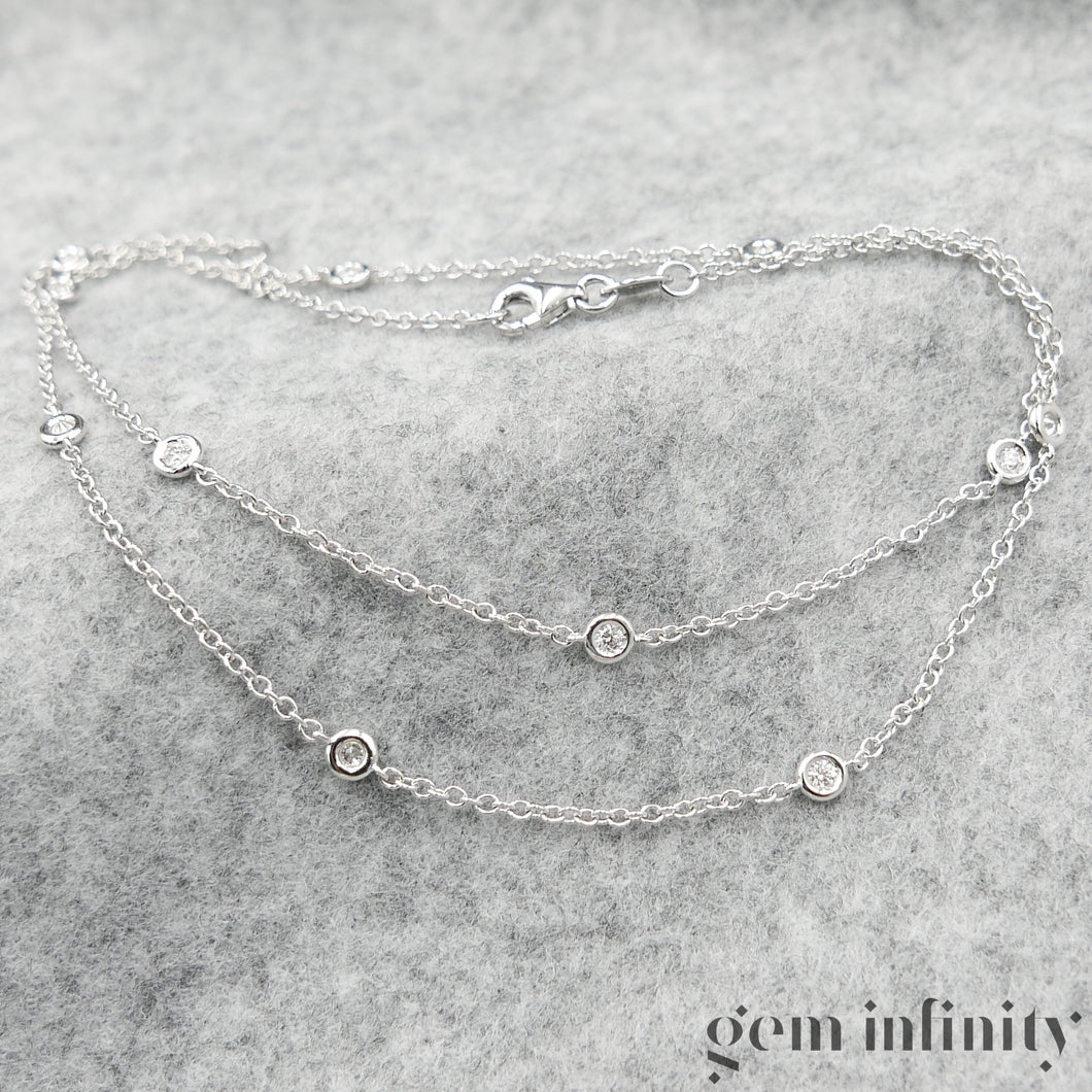 Collier or gris et diamants