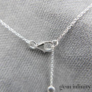 Collier or gris et diamants