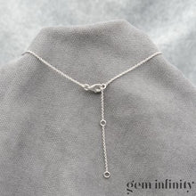 Charger l&#39;image dans la galerie, Collier or gris et diamants
