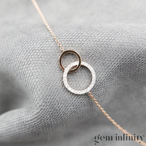 Pink gold and diamonds intertwined circles bracelet